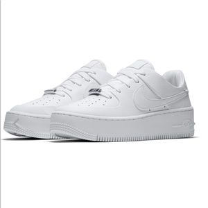 Nike Women's Air Force 1 Sage Shoes